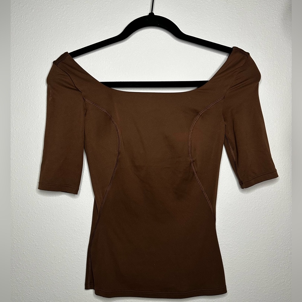 Lululemon Half-Sleeve Tight-Fit Shelf T-Shirt, Sz 2 , Java